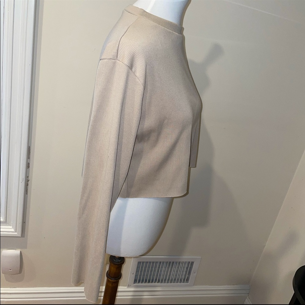 Ribbed Long Sleeve Crop Top - Picture 6 of 9